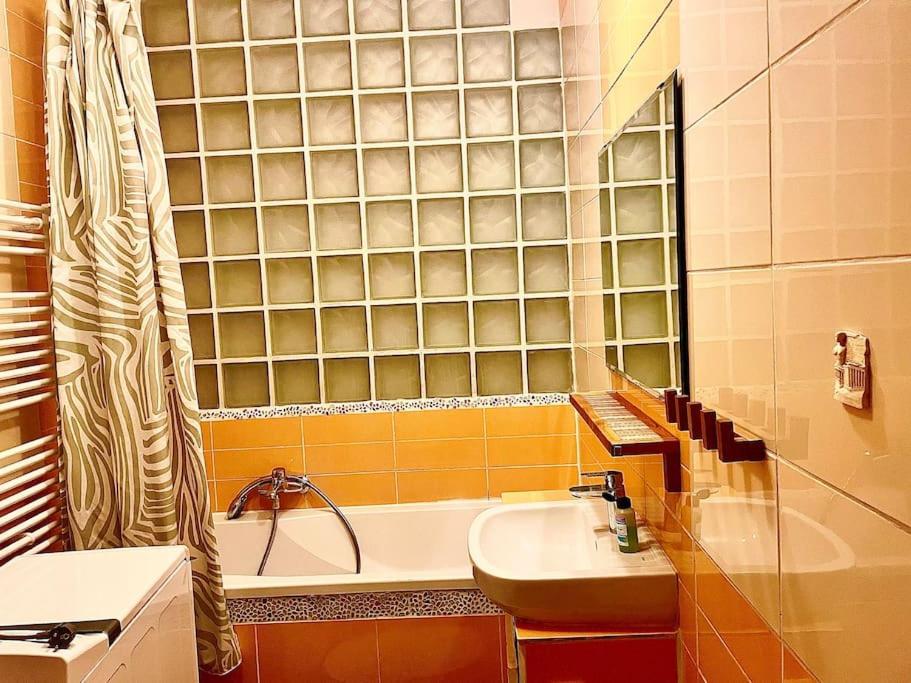 2,5 Izbovy Apartman V Ruzinove S Parkovanim Zdarma Bratislava Exterior photo